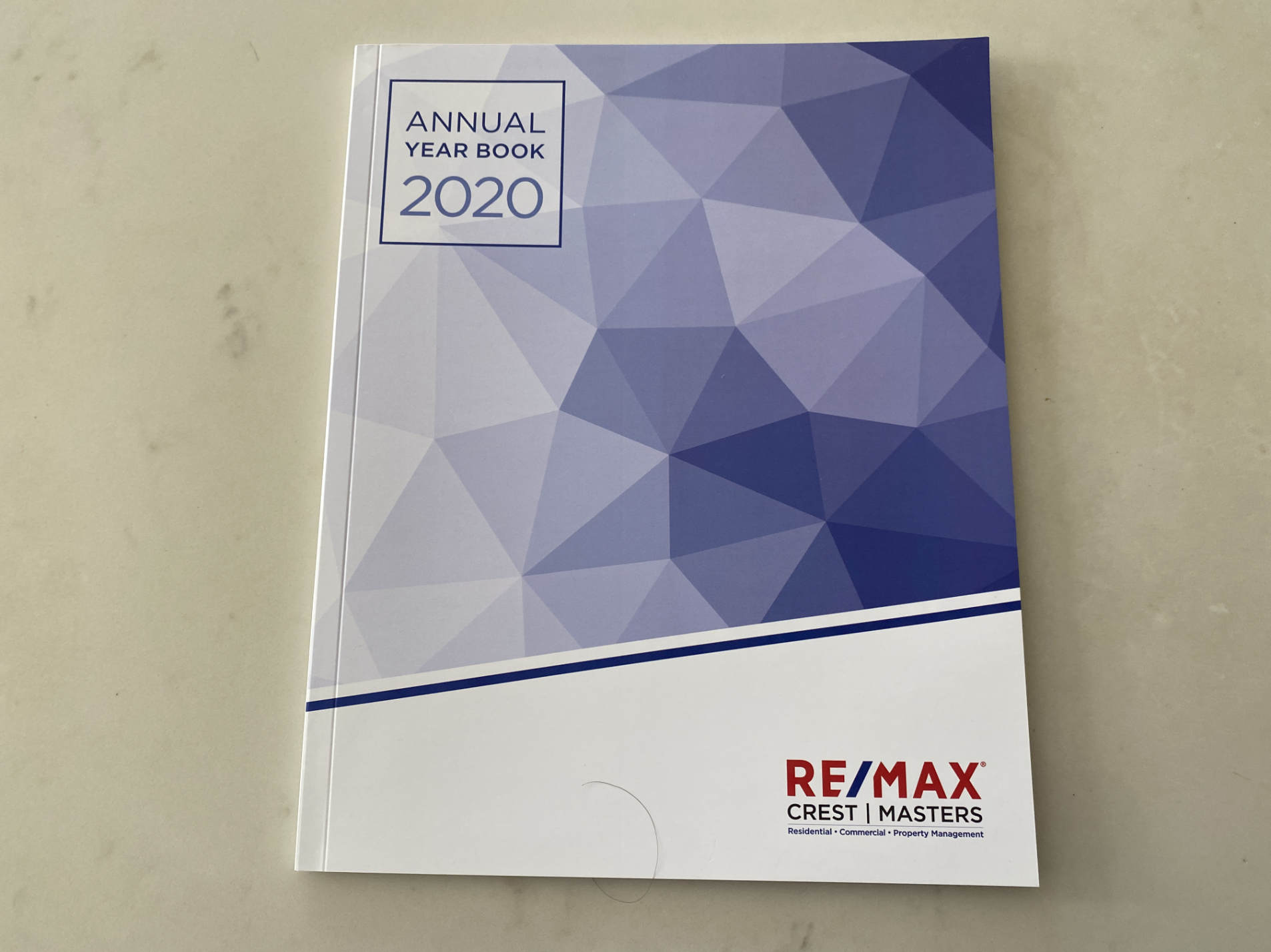REMAX Year book 2020 - Cover